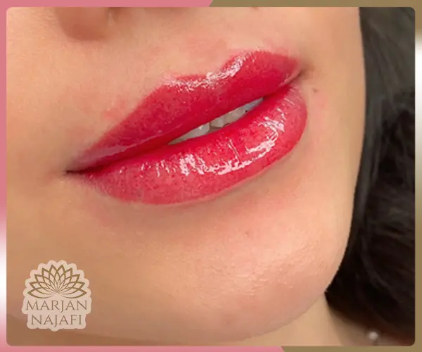 انواع رنگ شیدینگ لب: راهنمای انتخاب رنگ مناسب در سالن مرجان نجفی 5 شیدینگ-لب-قرمز